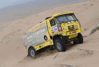 Dakar 2011 - leg 9 - Ale Loprais - Milan Hola - Josef Kalina (Tatra T 815)