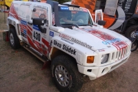 Zdenk Sldek - Mla Janek (Hummer Evo 3) - ped startem Rally Dakar 2011