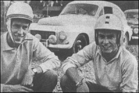 Mistr Evropy 1964 Švéd Tom Trana (vpravo) se spolujezdcem Gunnarem Thermaeniem (Volvo).