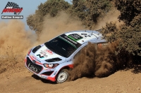 Hayden Paddon - John Kennard (Hyundai i20 WRC) - Rally Italia Sardegna 2015