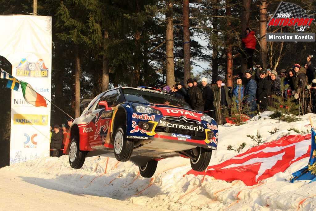 Sebastien Loeb mit dem Flug auf Rang 6 in der Gesamtwertung